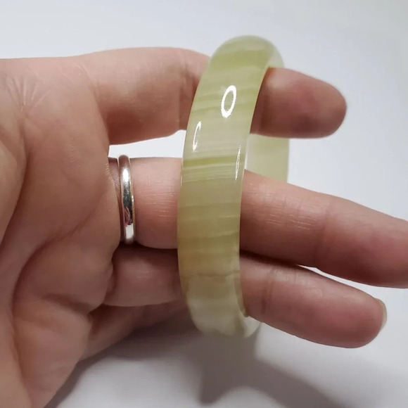 Natural Jade, Jadeite Stone Bangle Bracelet 2.25 inch 57.15 mm opening - Picture 7 of 10